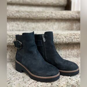 NWOT Blondo Dakota Waterproof Ankle Boot. Color: Black Nubuck Size: 6.5